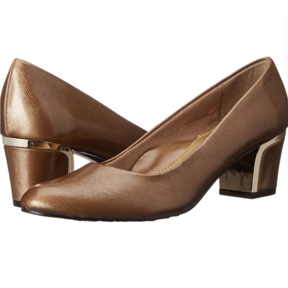 Elegant Bronze Block Heel Pumps - Picture 5 of 6